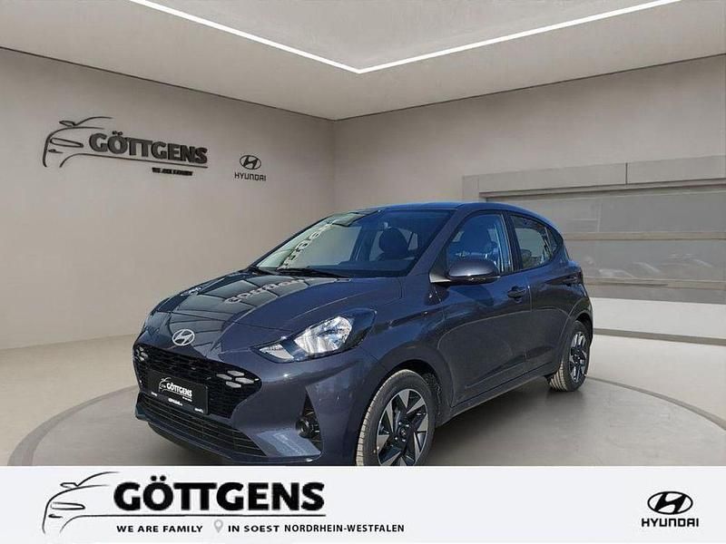 Grau Gebraucht 2025 Hyundai i10 Trend Kleinwagen | 15.490 € (Fairer Preis) - Bild 1/4