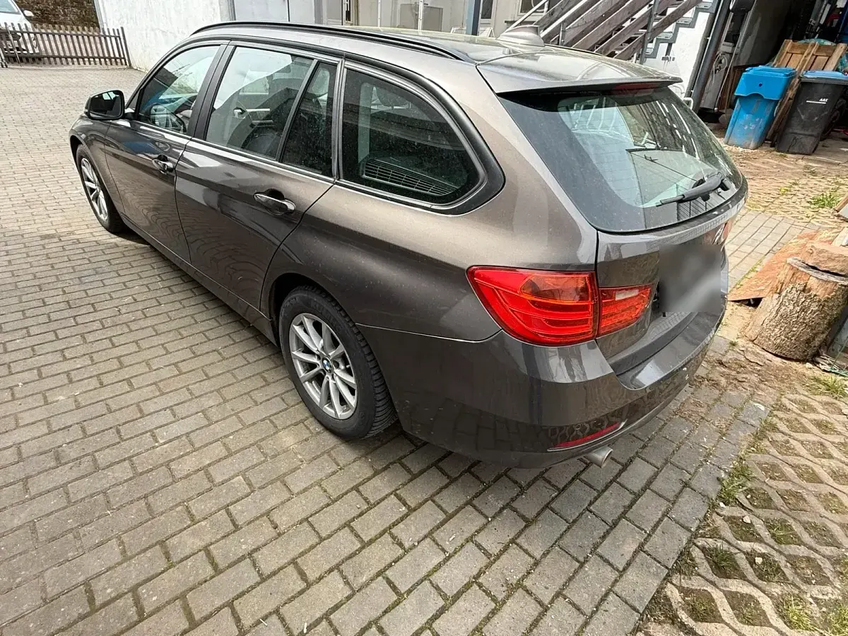 Gebraucht BMW 316 115 PS (84 kW) 2013 Braun Kombi
