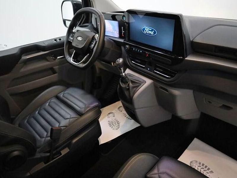 Gebraucht Ford Tourneo Custom Titanium 149 PS (109 kW) 2024 Schwarz Van