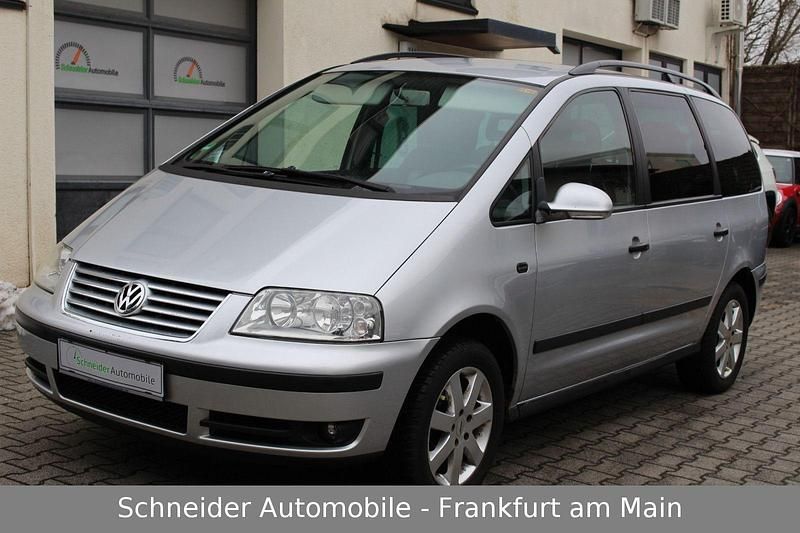 Silber Gebraucht 2008 VW Sharan Van / Kleinbus | 3.650 € (Guter Preis) - Bild 1/4