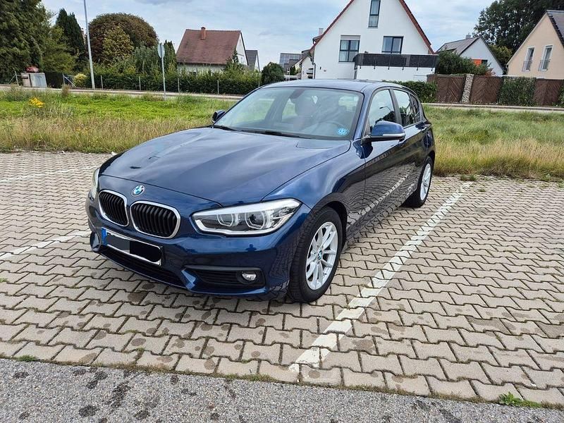 Blau Gebraucht 2019 BMW 118 Kleinwagen | 14.700 € (Fairer Preis) - Bild 1/4