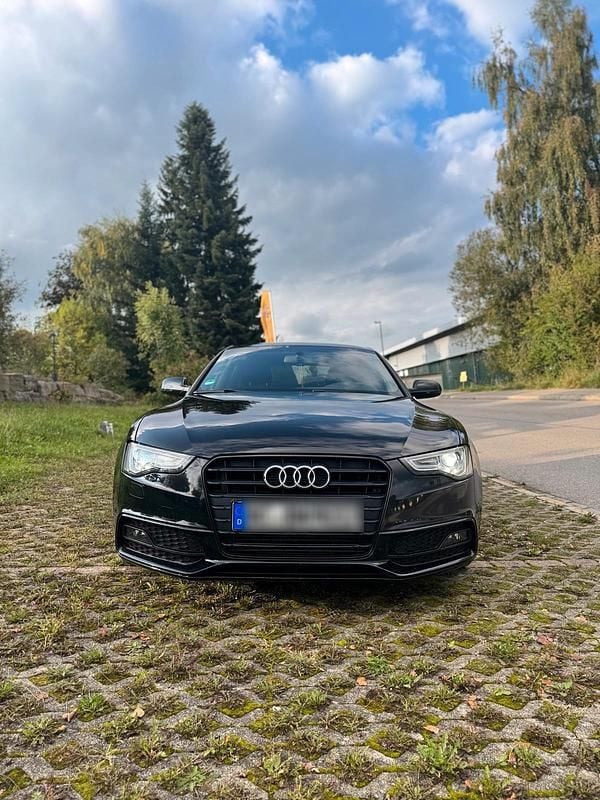Schwarz Gebraucht 2012 Audi A5 Sportback Black Edition Limousine | 14.799 € (Etwas zu teuer) - Bild 1/4