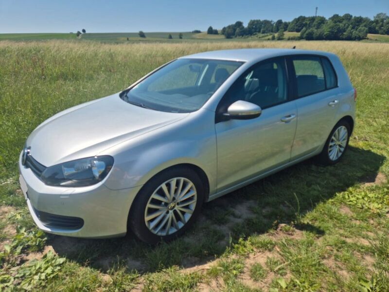 Silber Gebraucht 2011 VW Golf VI Trendline Limousine | 5.500 € (Fairer Preis) - Bild 1/4