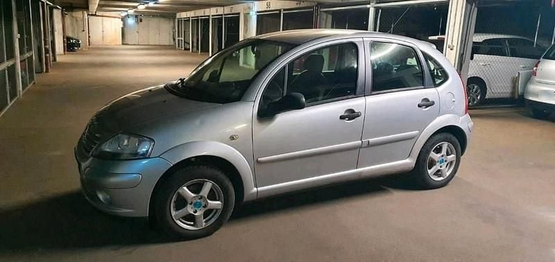 Second-hand Citroën C3 44 CP (32 kW) 2005 Argintiu Hatchback