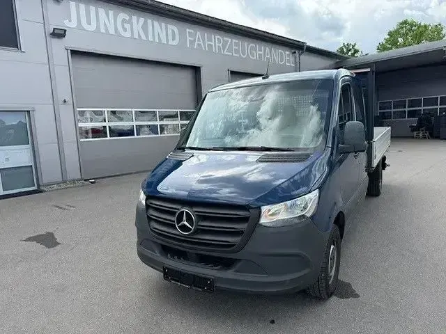 Używany Mercedes Sprinter 190 KM (139 kW) 2022 Niebieski Van