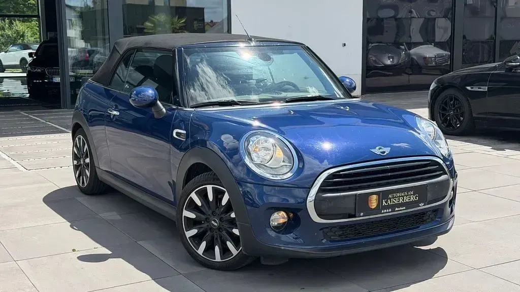 Gebraucht Mini One Cabriolet 102 PS (75 kW) 2018 Blau Cabrio