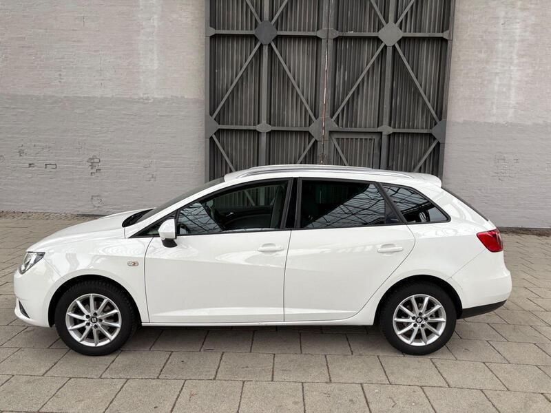 Weiß Gebraucht 2016 Seat Ibiza Style Kleinwagen | 8.900 € (Fairer Preis) - Bild 1/4