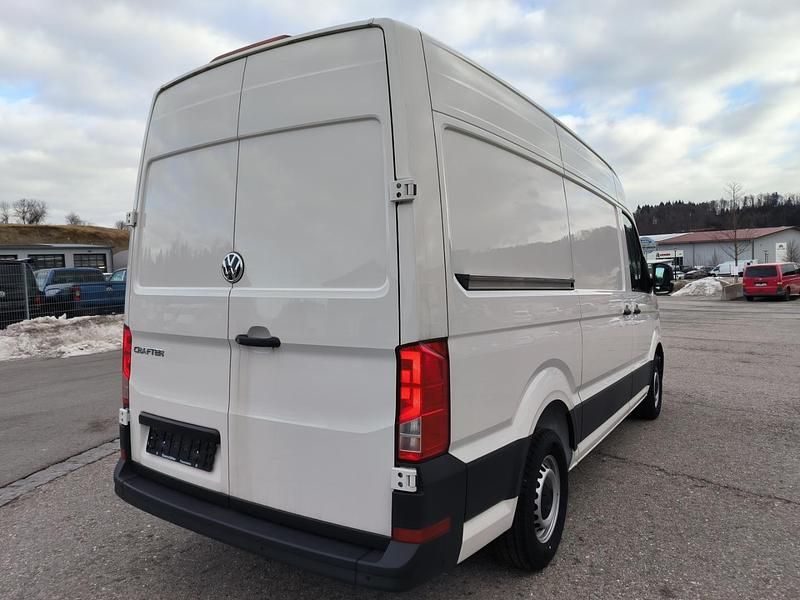 Gebraucht VW Crafter 140 PS (102 kW) 2025 Weiß Van