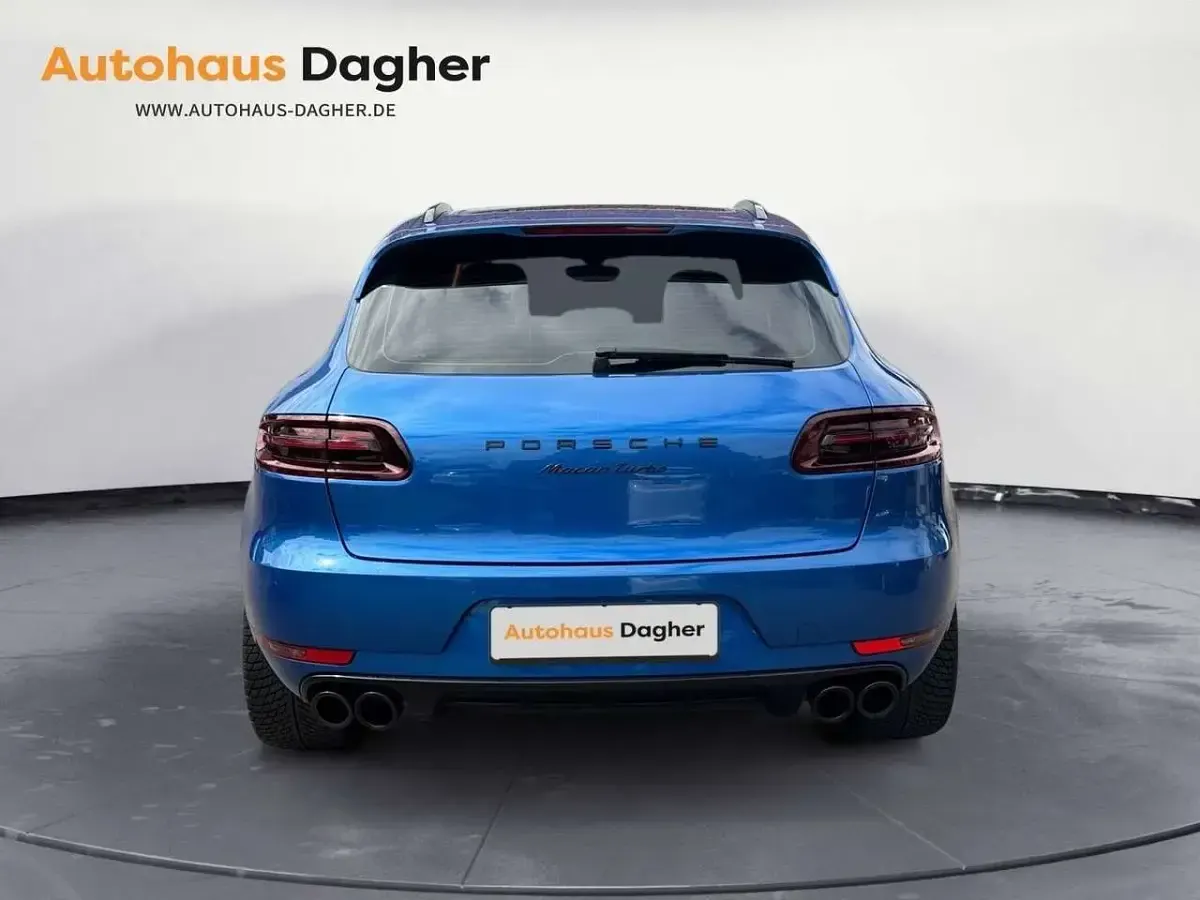 Gebraucht Porsche Macan Turbo Chrono 400 PS (294 kW) 2015 Blau SUV