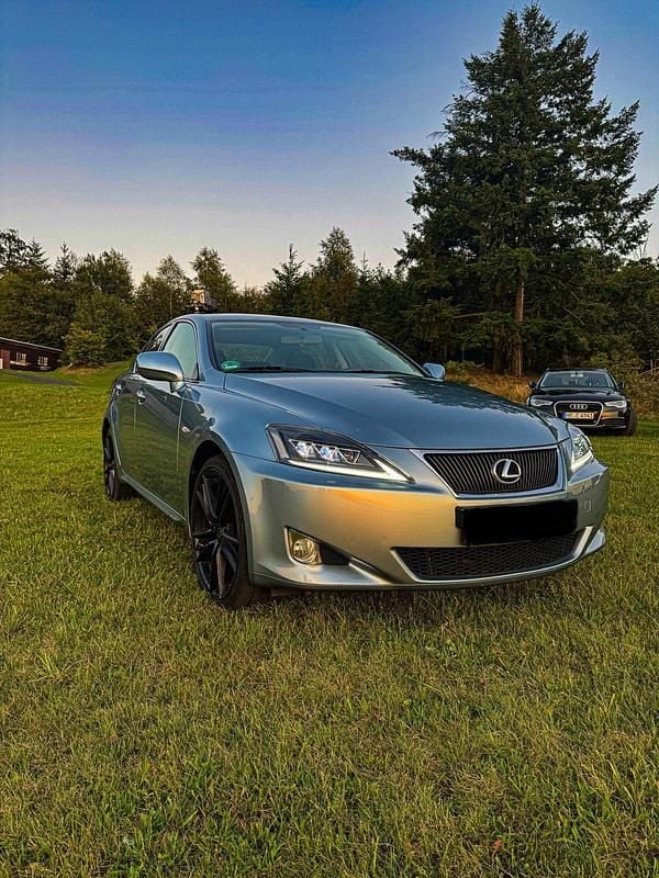 Gebraucht Lexus IS220d 177 PS (130 kW) 2006 Blau Limousine