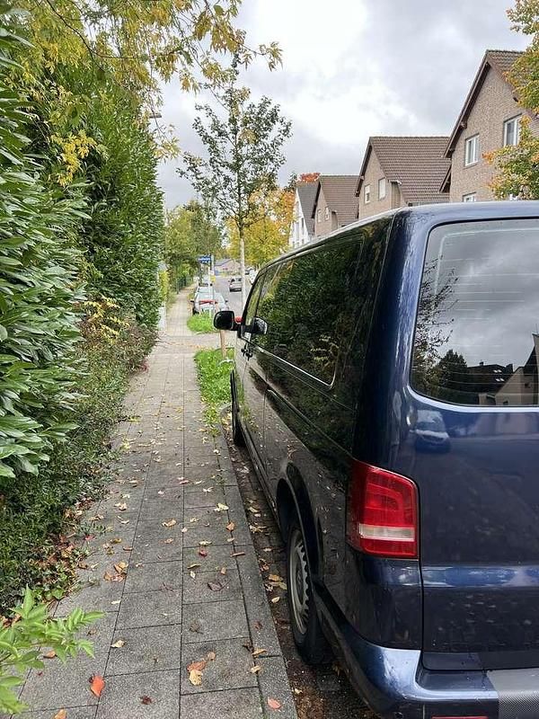 Gebraucht VW T5 Comfortline 102 PS (75 kW) 2011 Blau Van