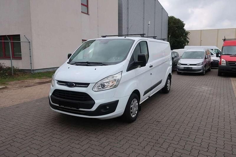 Frozen white Gebraucht 2017 Ford Transit Custom Limousine | 10.600 € (Superpreis) - Bild 1/4