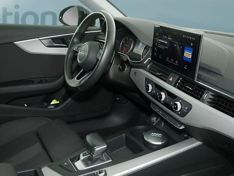 Gebraucht Audi A4 136 PS (100 kW) 2022 Schwarz Kombi