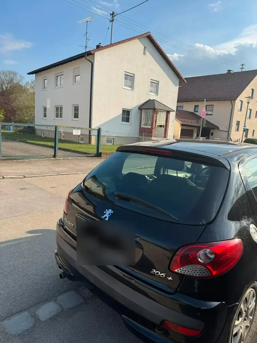 Gebraucht Peugeot 206+ 75 PS (55 kW) 2009 Kleinwagen
