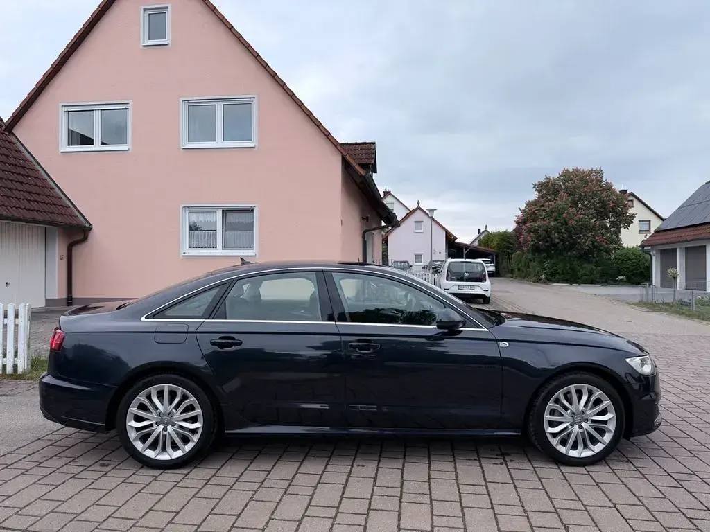 Gebraucht Audi A6 Sport 218 PS (160 kW) 2016 Blau Limousine