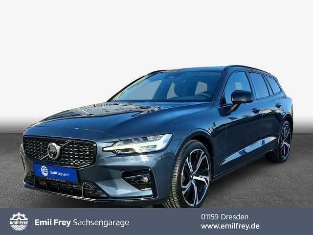 Gebraucht Volvo V60 145 PS (106 kW) 2025 Kombi