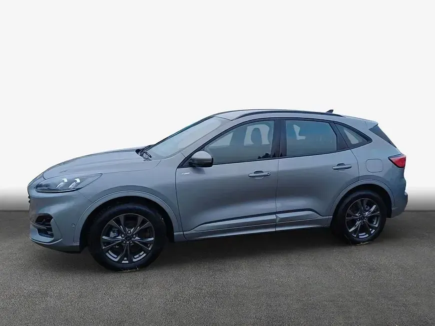 Gebraucht Ford Kuga ST-Line 150 PS (110 kW) 2023 Solar silver metallic SUV