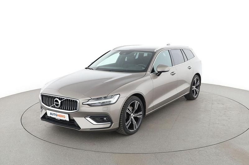 Grau Gebraucht 2019 Volvo V60 Inscription Kombi | 22.280 € (Fairer Preis) - Bild 1/3