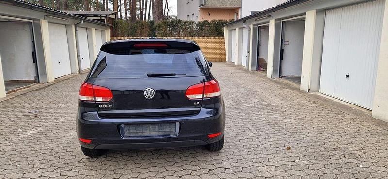 Gebraucht VW Golf VI 102 PS (75 kW) 2009 Schwarz Kleinwagen