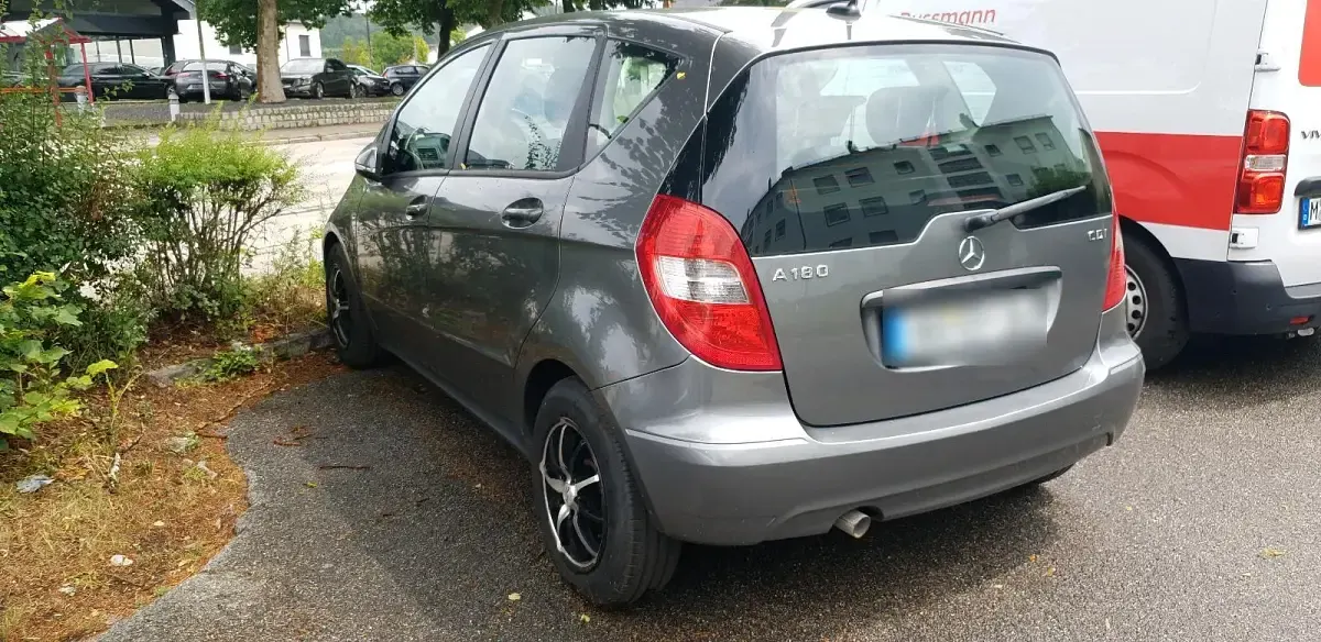 Gebraucht Mercedes A180 109 PS (80 kW) 2009 Grau Kleinwagen