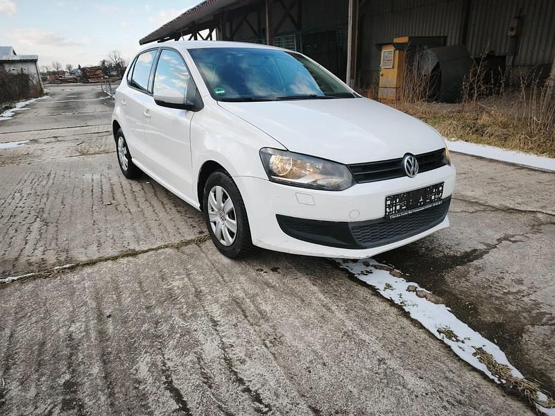 Gebraucht VW Polo 70 PS (51 kW) 2009 Weiß Kleinwagen