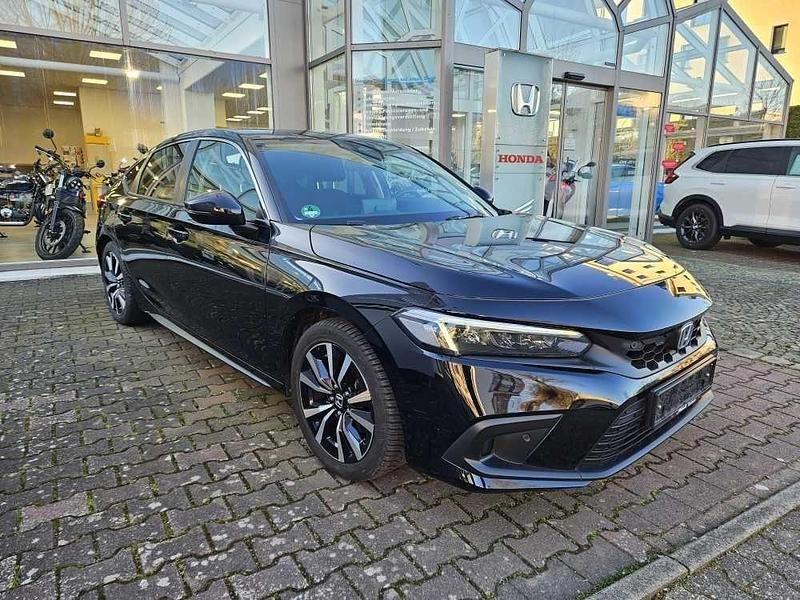 Gebraucht Honda Civic Elegance 184 PS (135 kW) 2022 Crystal black pearl Limousine
