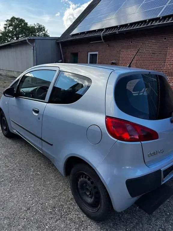 Gebraucht Mitsubishi Colt Motion 95 PS (69 kW) 2006 Blau Limousine