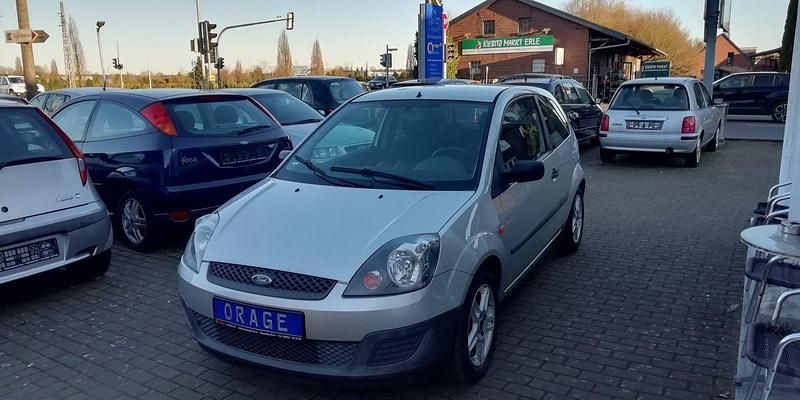 Gebraucht Ford Fiesta 90 PS (66 kW) 2006 Silber Kleinwagen