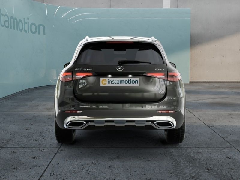 Gebraucht Mercedes GLC300 204 PS (150 kW) 2024 Grau SUV