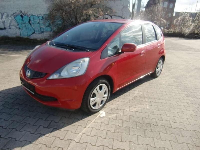 Gebraucht Honda Jazz Trend 90 PS (66 kW) 2011 Rot Kleinwagen