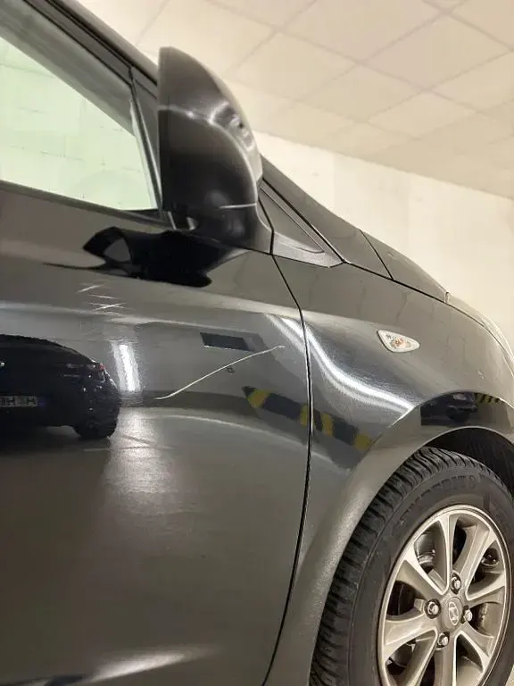 Usata Hyundai i10 Edition 69 CV (50 kW) 2014 Nero Utilitaria