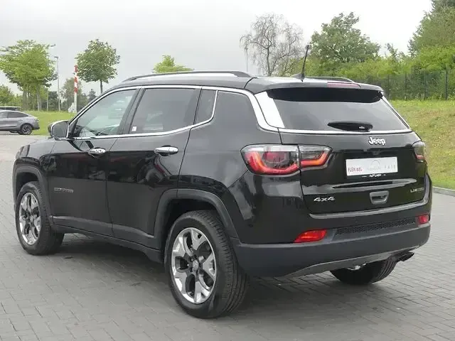 Gebraucht Jeep Compass Limited 170 PS (125 kW) 2020 Schwarz SUV