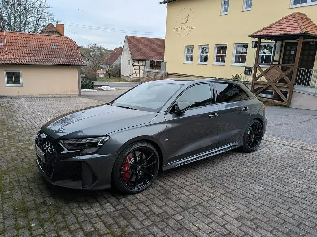 Gebraucht Audi RS3 Performance 515 PS (378 kW) 2025 Grau Limousine