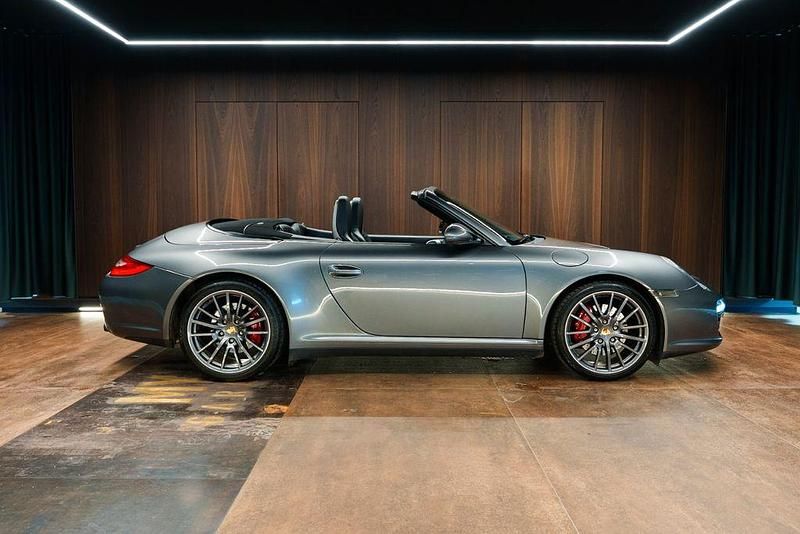 Grau Gebraucht 2010 Porsche 997 Chrono Cabrio | 79.997 € (Fairer Preis) - Bild 1/4