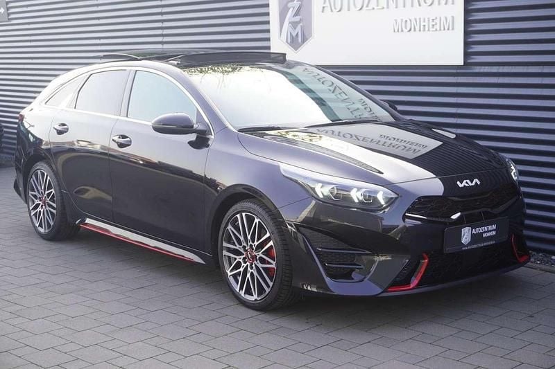 Gebraucht Kia ProCeed GT 204 PS (150 kW) 2024 Schwarz (zilinaschwarz metallic) Kombi