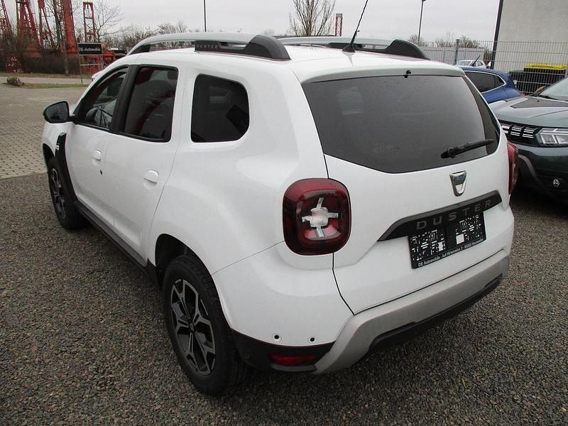 Gebraucht Dacia Duster Adventure 150 PS (110 kW) 2019 Weiß SUV