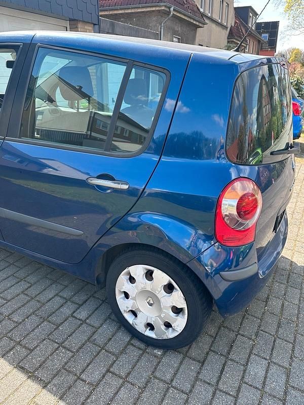 Second-hand Renault Modus 75 CP (55 kW) 2005 Albastru Monovolum