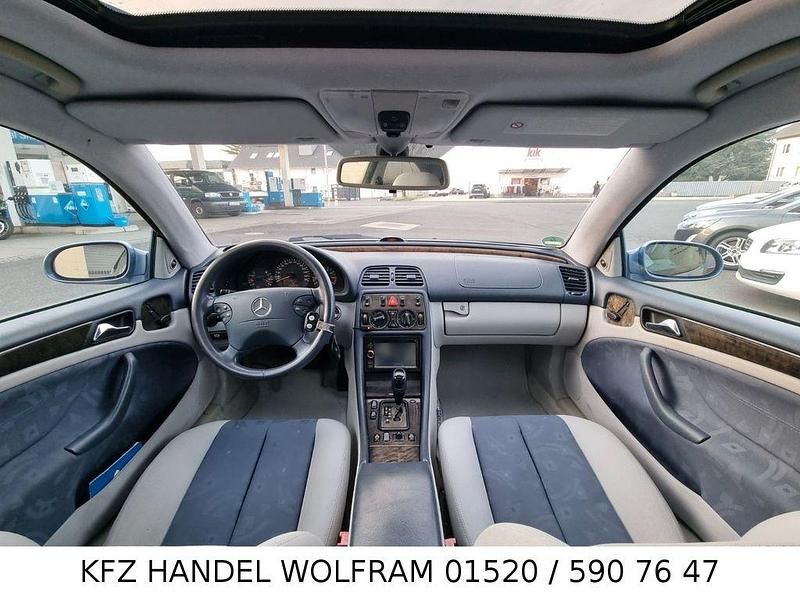 Gebraucht Mercedes CLK320 Avantgarde 218 PS (160 kW) 2001 Violet Coupé