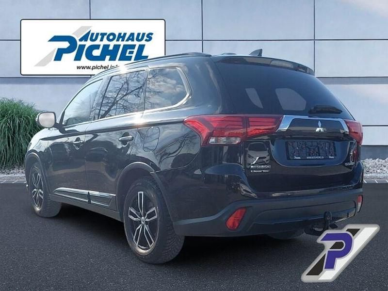Gebraucht Mitsubishi Outlander Edition+ 150 PS (110 kW) 2018 Schwarz(metallic) SUV