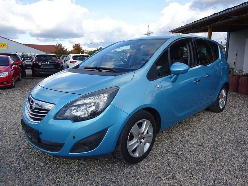 Blau Gebraucht 2010 Opel Meriva Innovation Van / Kleinbus | 2.700 € (Teuer) - Bild 1/4
