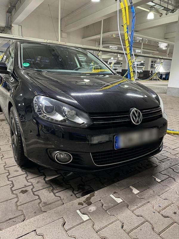 Schwarz Gebraucht 2011 VW Golf VI Highline Kleinwagen | 6.500 € (Fairer Preis) - Bild 1/4