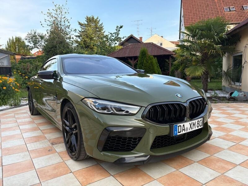 Grün Gebraucht 2023 BMW M8 Competition Edition Coupé | 98.900 € (Fairer Preis) - Bild 1/4