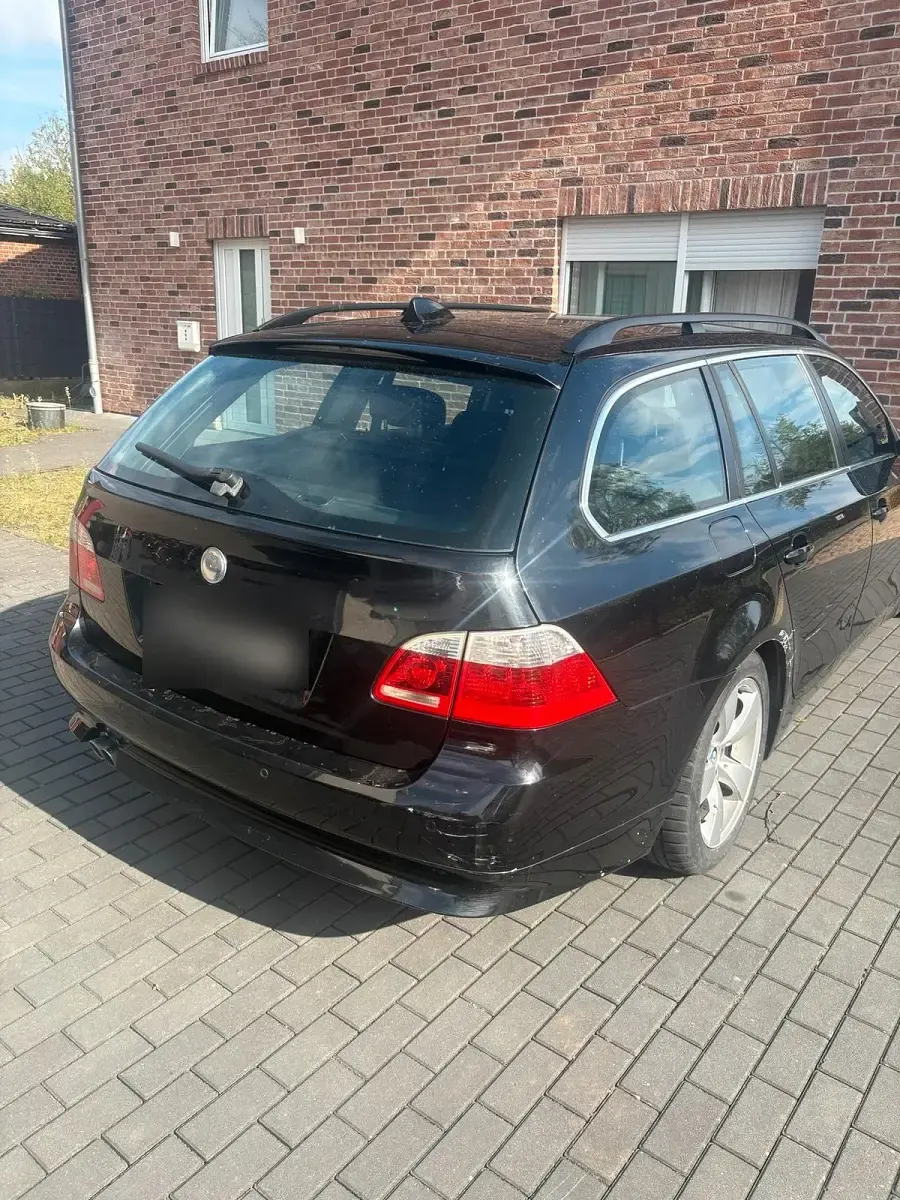 Second-hand BMW 525 177 CP (130 kW) 2007 Negru Break