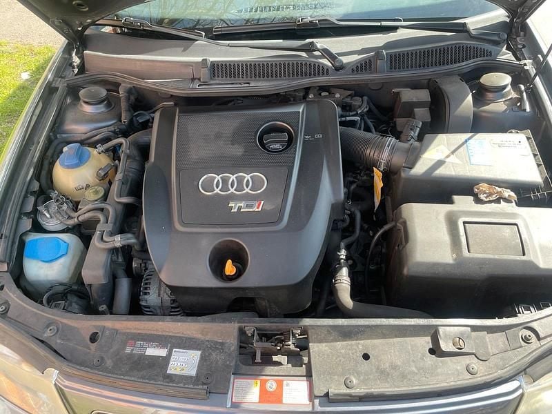 Gebraucht Audi A3 130 PS (95 kW) 2001 Andere farben Kleinwagen