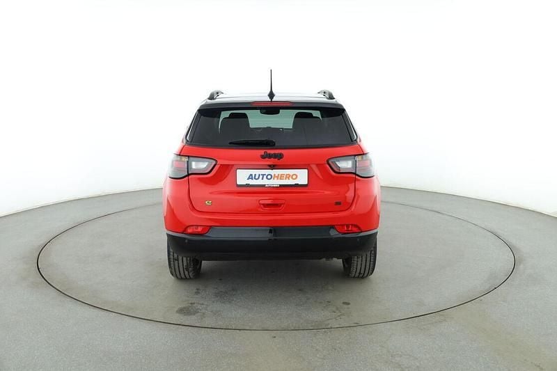 Gebraucht Jeep Compass Altitude 129 PS (94 kW) 2024 Rot SUV