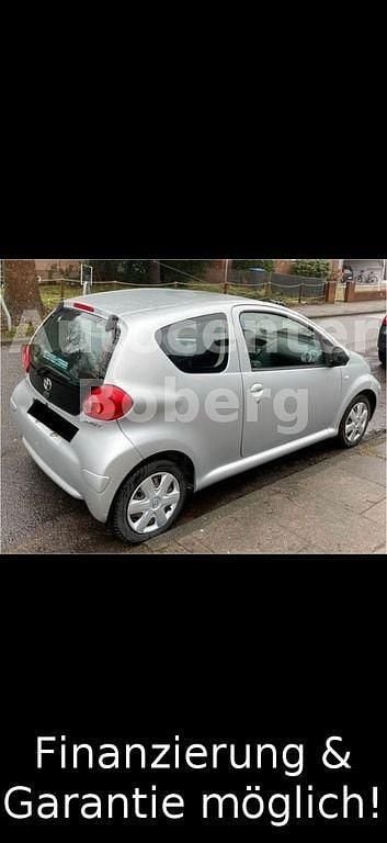 Gebraucht Toyota Aygo Cool 68 PS (50 kW) 2008 Silber Kleinwagen