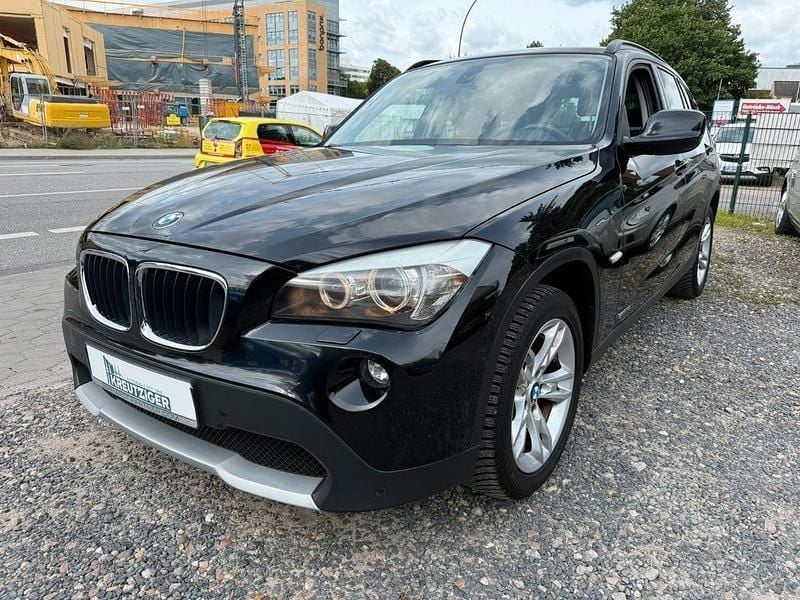Schwarz Gebraucht 2011 BMW X1 SUV | 12.990 € (Etwas zu teuer) - Bild 1/4