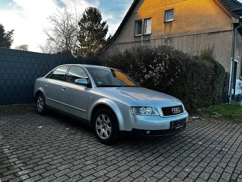 Gebraucht Audi A4 105 PS (77 kW) 2001 Grau Limousine