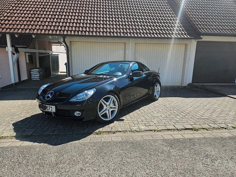 Schwarz Gebraucht 2009 Mercedes SLK350 Cabrio | 17.499 € (Etwas zu teuer) - Bild 1/4