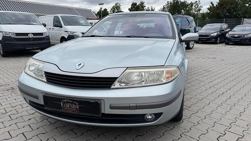 Grau Gebraucht 2004 Renault Laguna II Limousine | 1.499 € (Fairer Preis) - Bild 1/4